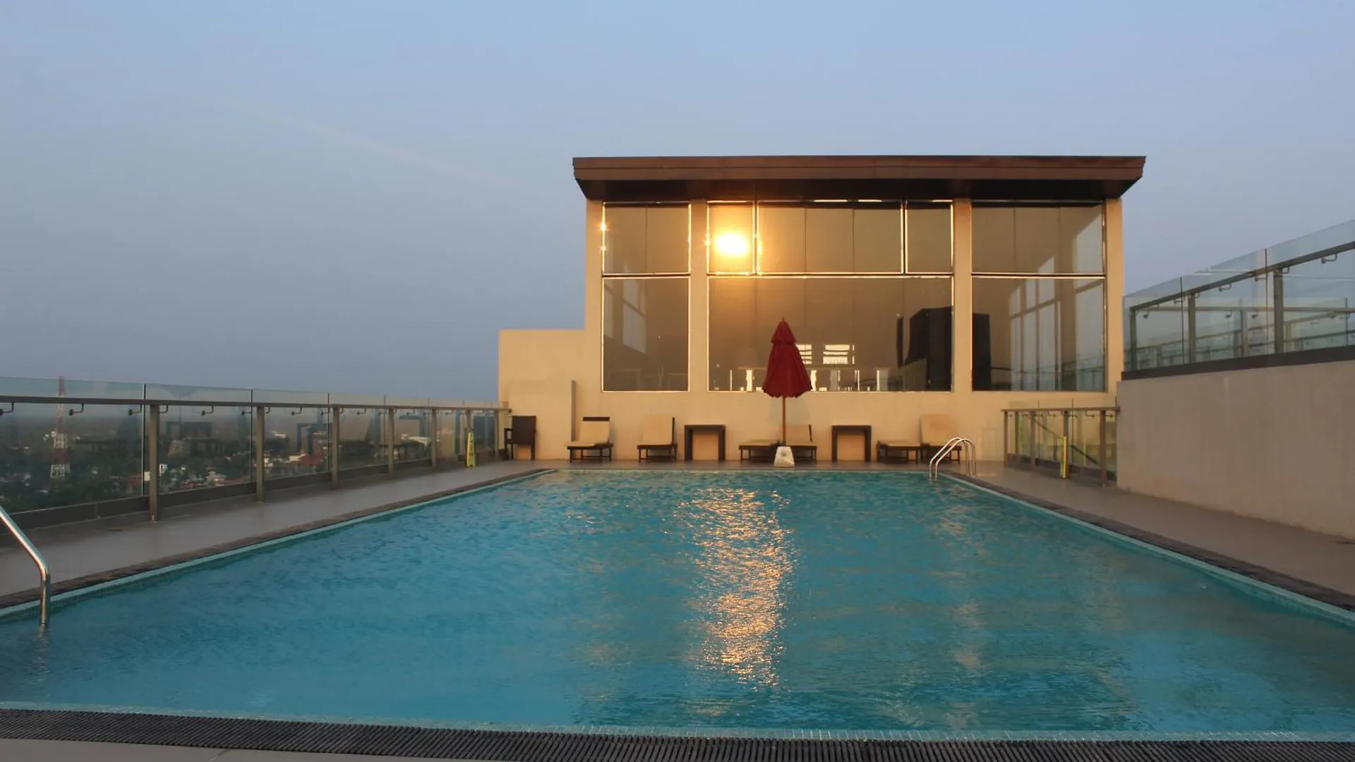 Apartment Airport Luxury Ocean Condos Negombo